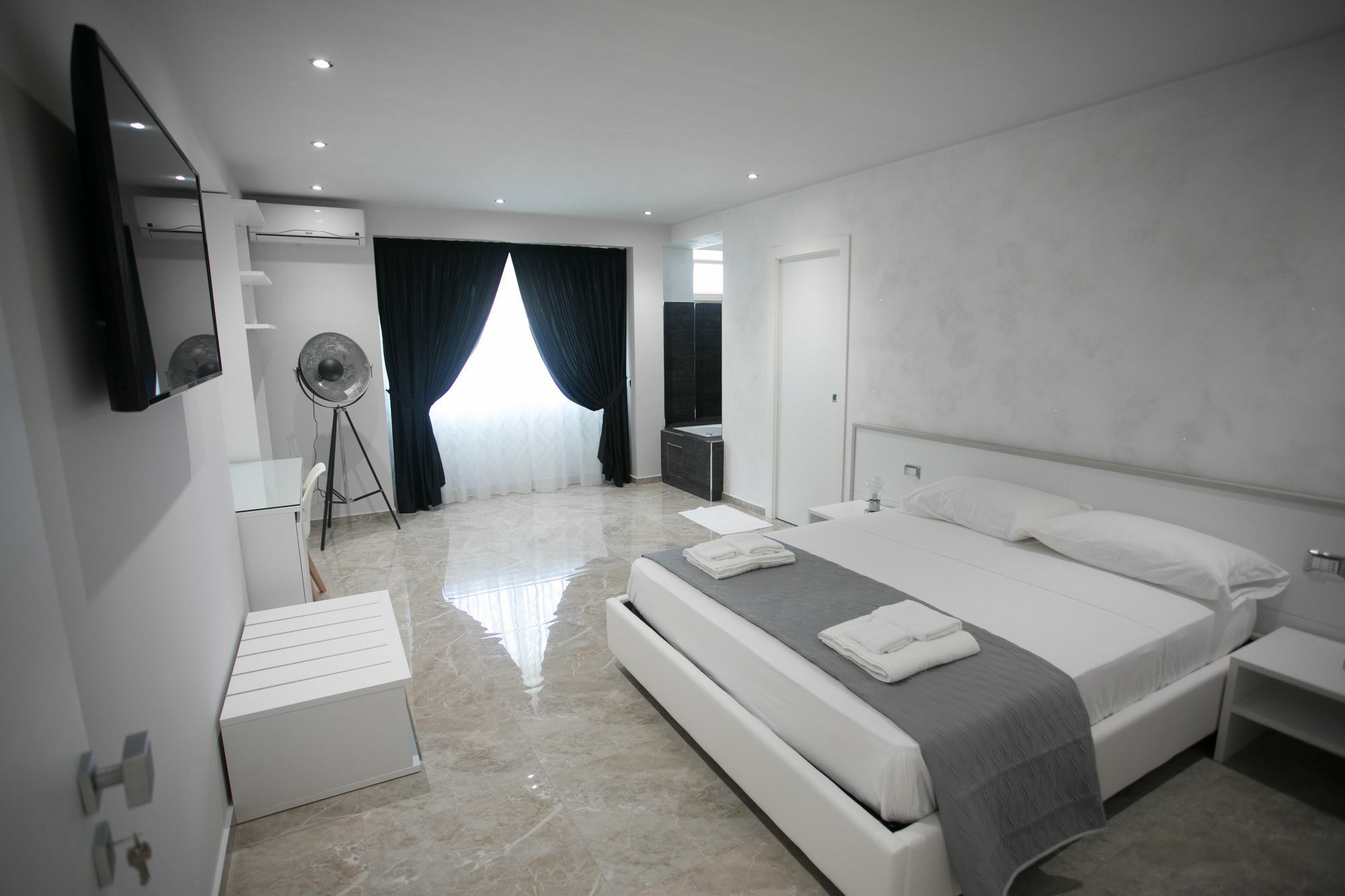 Hotel Tropea Luxury & Charm Esterno foto